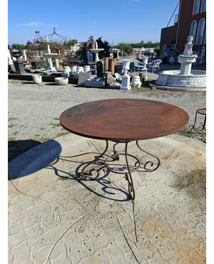 Heavy iron table D 120