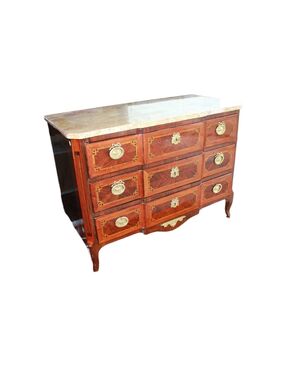 Cassettone Francese Stile Transizione di fine 1700 con Bronzi e Marmo