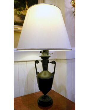 Amphora lamp in bronze