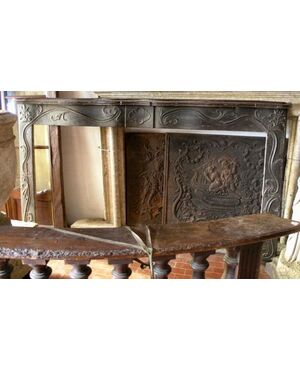 chl068 fireplace in walnut carved with floral motifs period of Louis XIV mis. 225 xh 133 floor 16 cm