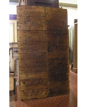 antique door with nails (ptcr251) mis. 123 xh 214
