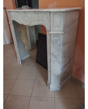 LOUIS PHILIPPE MARBLE FIREPLACE, LATE 19TH CENTURY, FRANCE, cm W113xD34xH99