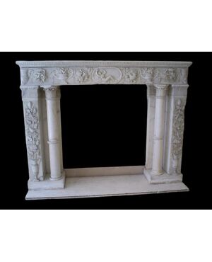 Important fireplace in white Carrara marble, antique fireplaces