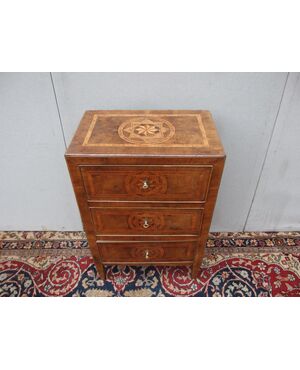 PICCOLO COMO' A TRE CASSETTI LASTRONATO STILE LUIGI XVI EPOCA 700 cm L54xP34xH80