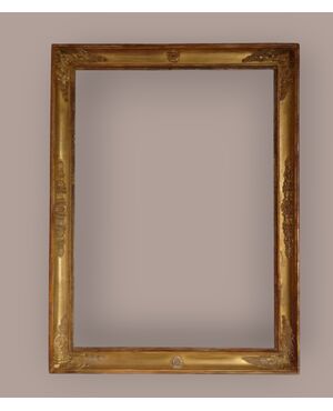 Empire Frame