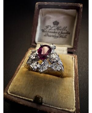 Anello  con  Rubino  e  Diamanti