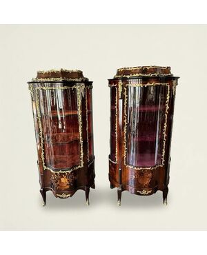 
Coppia di Vetrine in Legno con Bronzo Dorato del XIX Secolo