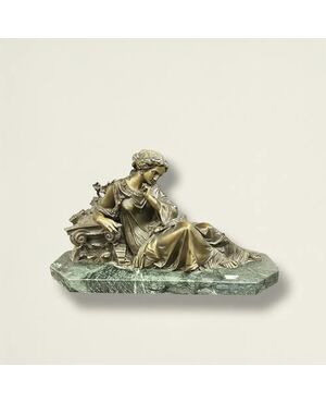 
Scultura in Bronzo su Base in Marmo Verde – Stile Napoleone III