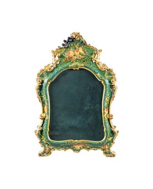 Small carved, lacquered, and painted wooden mirror. Venice, 18th century.