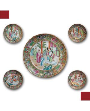 FIVE CHINESE PORCELAIN PLATES