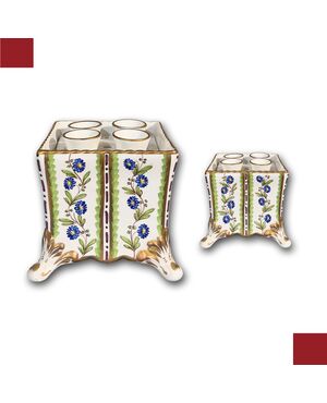 PAIR OF POLYCHROME PORCELAIN FLOWER HOLDERS FIRST 19TH CENTURY