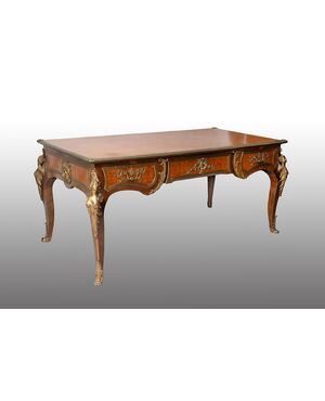 Scrivania /Bureau Plat antica Napoleone III Francese in legno esotico pregiato con innesti di elementi in bronzo dorato. Francia XIX secolo.