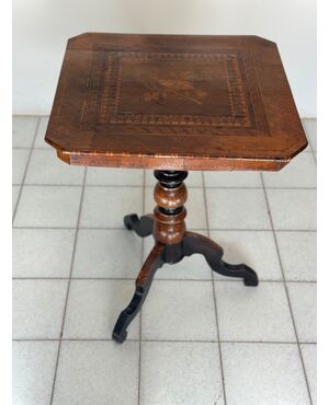 Inlaid Rolo coffee table, mid-19th century