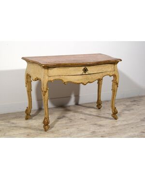 Consolle in legno laccato e dorato, Marche, primi anni del XVIII secolo, Epoca barocca