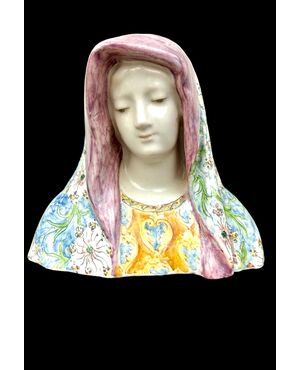 Majolica bust of the Madonna. Minghetti, Bologna.