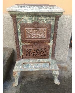 Stufetta in maiolica