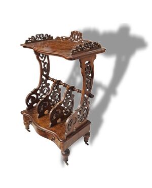 Canterbury in Walnut Burr - England - 19th Century