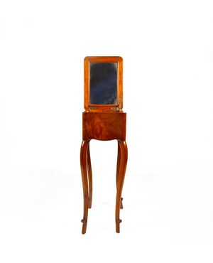 Small walnut veneered dressing table, late 19th century