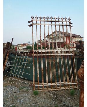 Iron grating