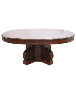 Impressive oval table extendable up to 7.80 meters, 19th century