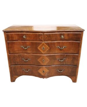 Impressive 18th century antique chest of drawers