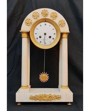 White marble mantel clock - France - Louis XVI