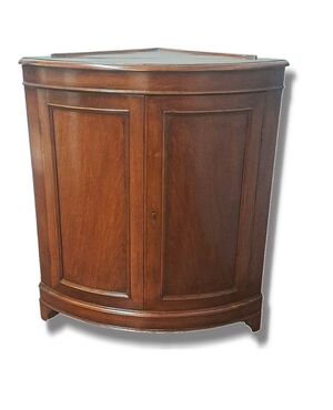 WALNUT CORNER CABINET - PIEDMONT - 19TH CENTURY