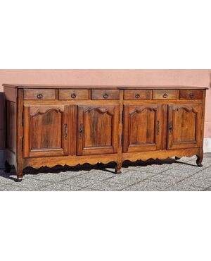 Grande credenza provenzale in noce, seconda metà del XVIII secolo