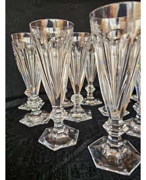 Baccarat glasses service