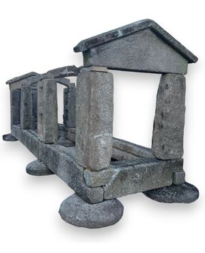 DARS688 - Antico granaio Horreo in pietra di granito, misure cm L 700 x H 235 x P 210