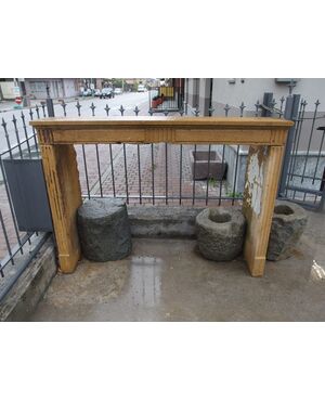 CAMINO IN PIETRA ANTICO EPOCA FINE 700