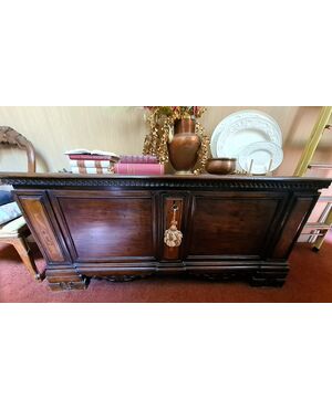 Chest. Mantuan manufacture of the 17th century.