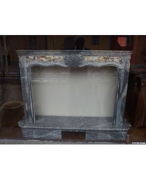 CAMINO IN MARMO EPOCA 700 PIEMONTESE