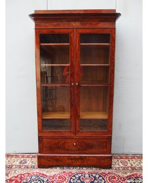 PICCOLA LIBRERIA A DUE PORTE IN PIUMA DI MOGANO STILE CARLO X FRANCIA RESTAURATA cm L98xP38xH203