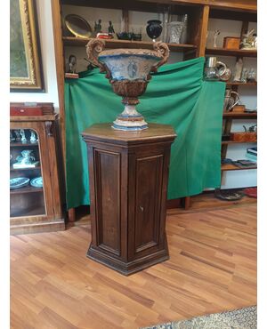 Antique 17th-century center table