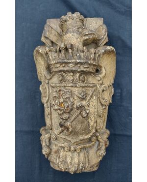 Splendid Spanish noble coat of arms in carved and lacquered wood