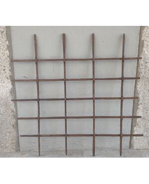 Splendid 15th-century Lombard window grate