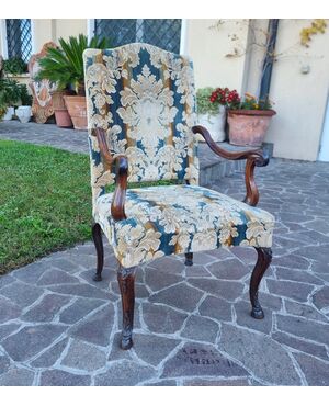 Poltrona in noce del 700 Venezia