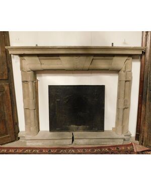 CHP275 - Precious antique stone fireplace, 17th century, from central Italy, dimensions cm W 245 x H 186 x D35