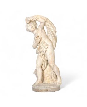 Scultura in marmo bianco