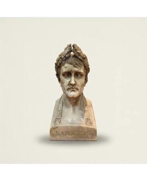 
Busto in Marmo Bianco di Napoleone – XIX Secolo