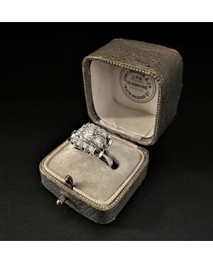 Anello  " Art - Dèco "  con  Diamanti  per 1 ct.