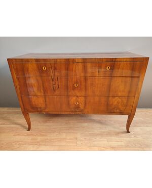 Burl chest of drawers