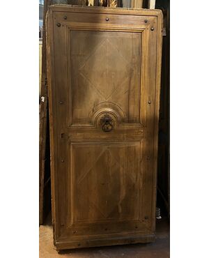 PTCR434 - Rustic walnut entrance door, diamond-carved panels, 19th century, clear opening cm W 78 x H 173