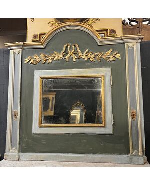 SPECC571 - Lacquered mirror with opening door, 19th century, dimensions cm W 138 x H 133