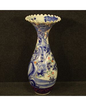 Japanese vase in glazed and painted ceramic from 20th century