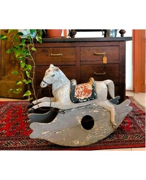 Cavallino a dondolo del 1800