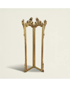 
Specchiera Angolare Luigi XV in Legno Dorato, XVIII secolo