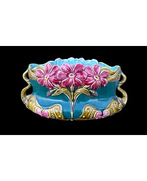 Vaso cache-pot barbottina in terraglia decorato a fiori narcisi.Manifattura Onnaing.Francia.