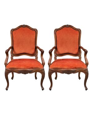 Pair of carved walnut armchairs. Genoa, 18th century.